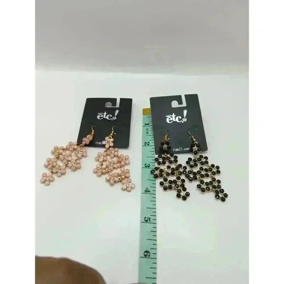 NWT Rue21 Etc Womens Floral Beaded Drop Hoop Earrings Set Of 3 Pairs - Picture 4 of 6